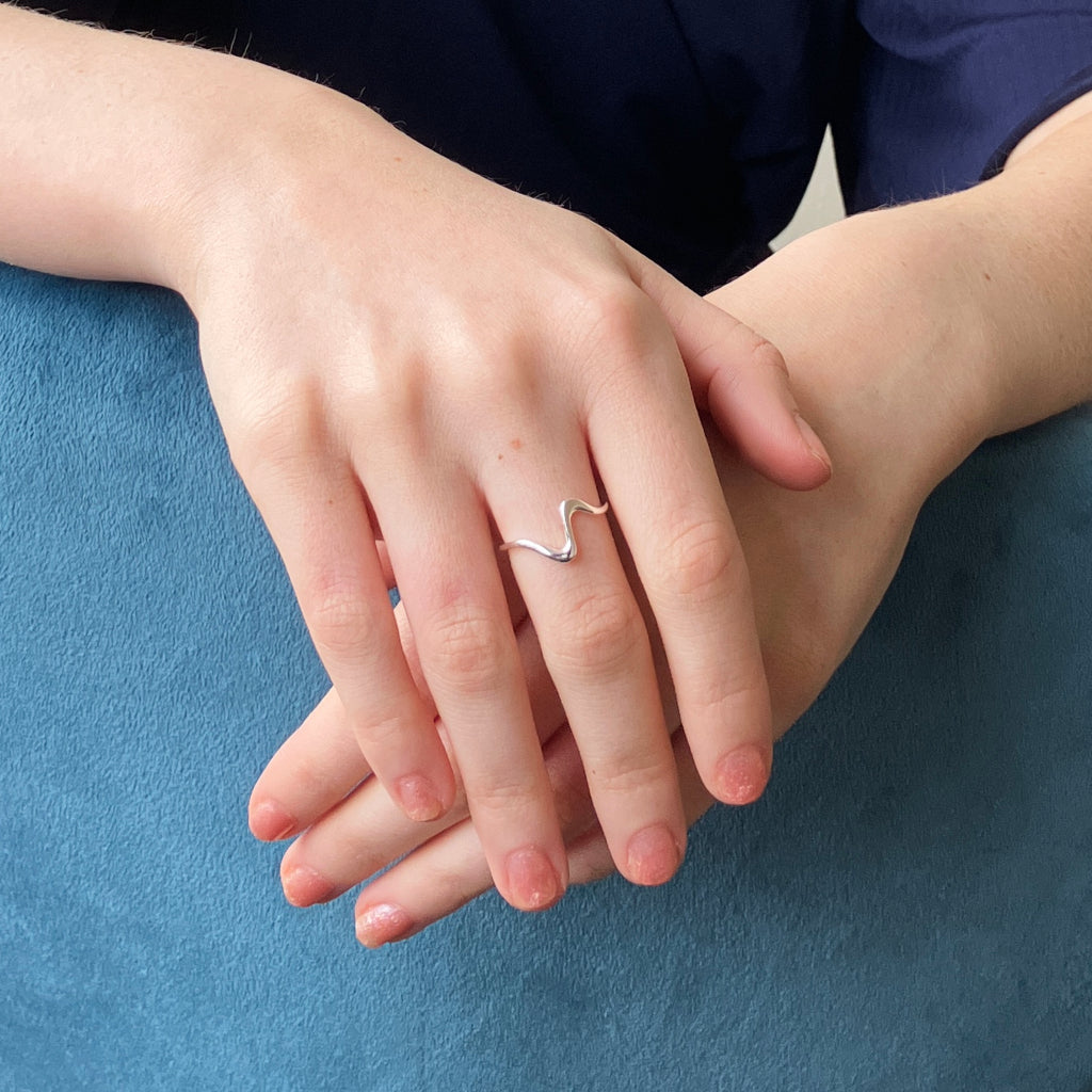 Cea Silver Delicate Wave Ring