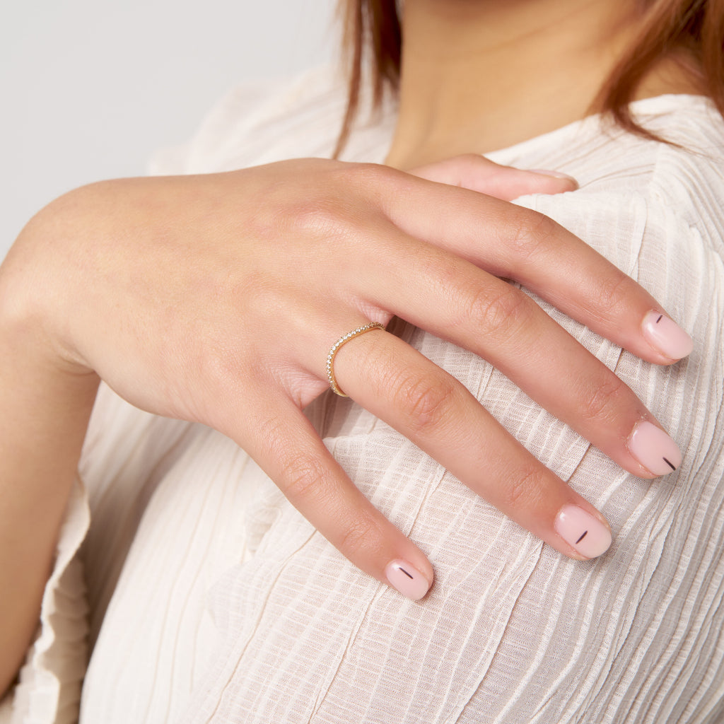 Gold Delicate Curved Ring