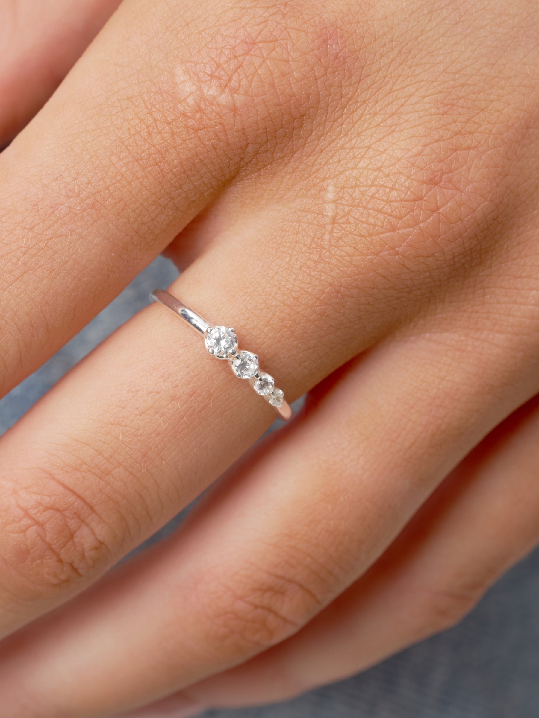 Silver Graduated Multi Stone Ring | Koti