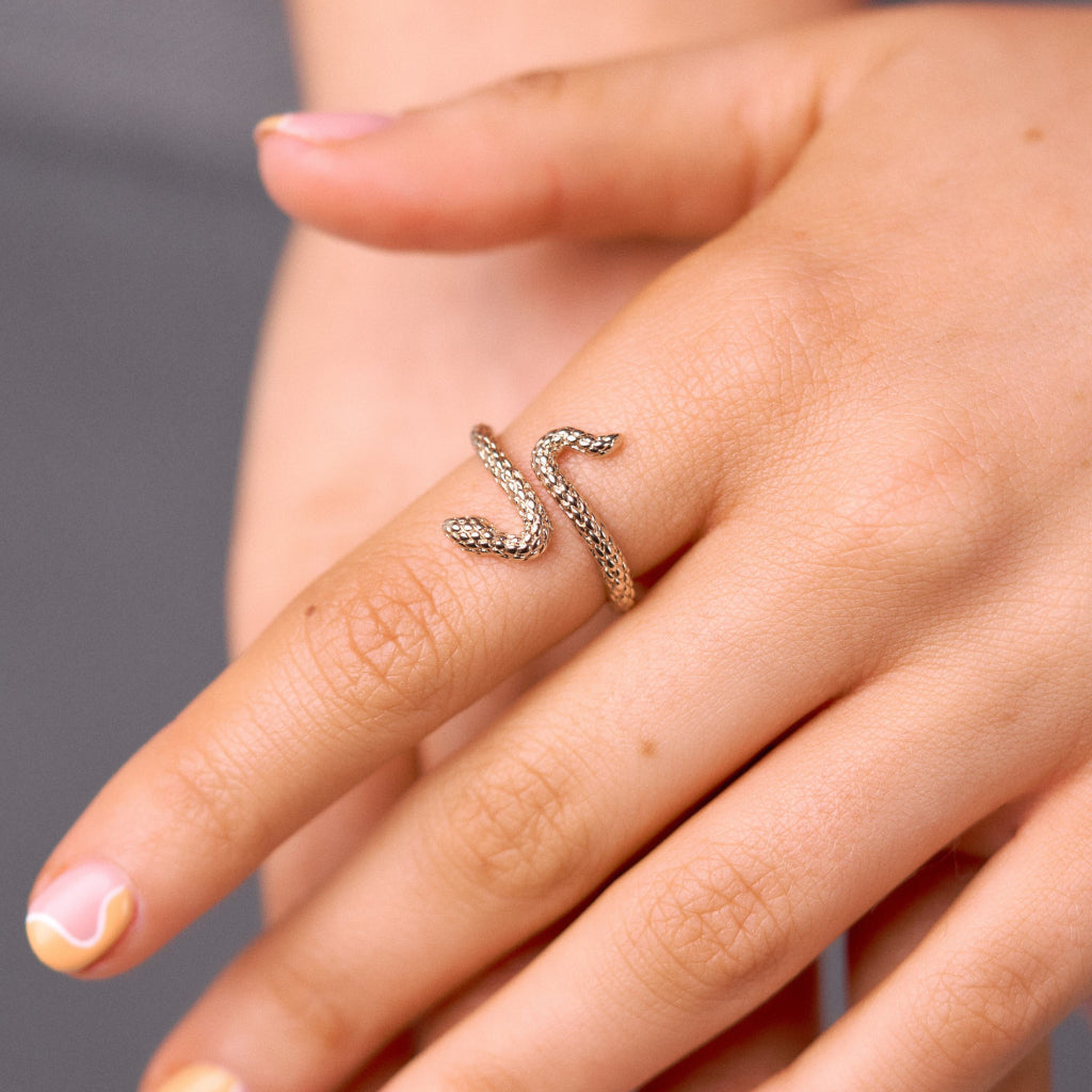 Kleo Gold Snake Ring