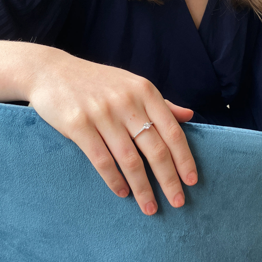 Ria Silver Delicate Clear Stone Ring