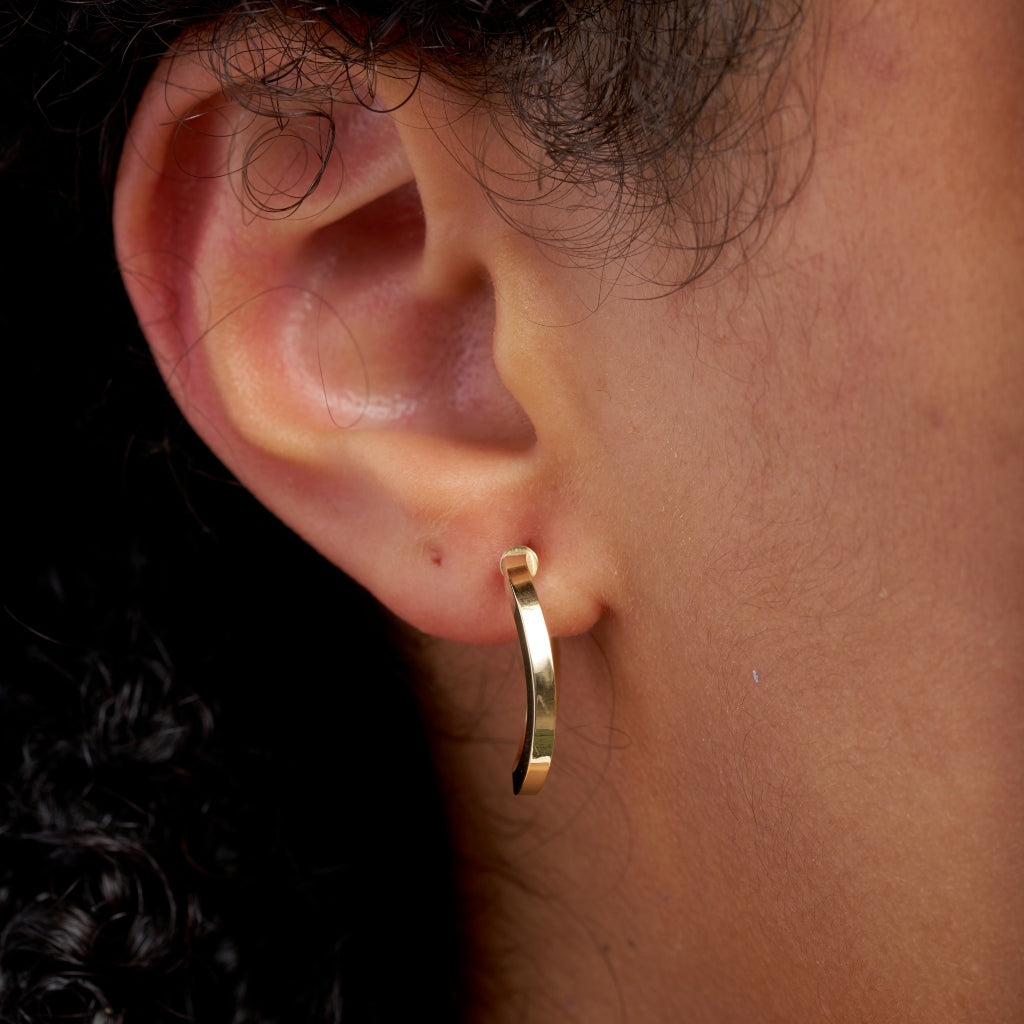 9 Carat Gold Curved Hoop Earrings