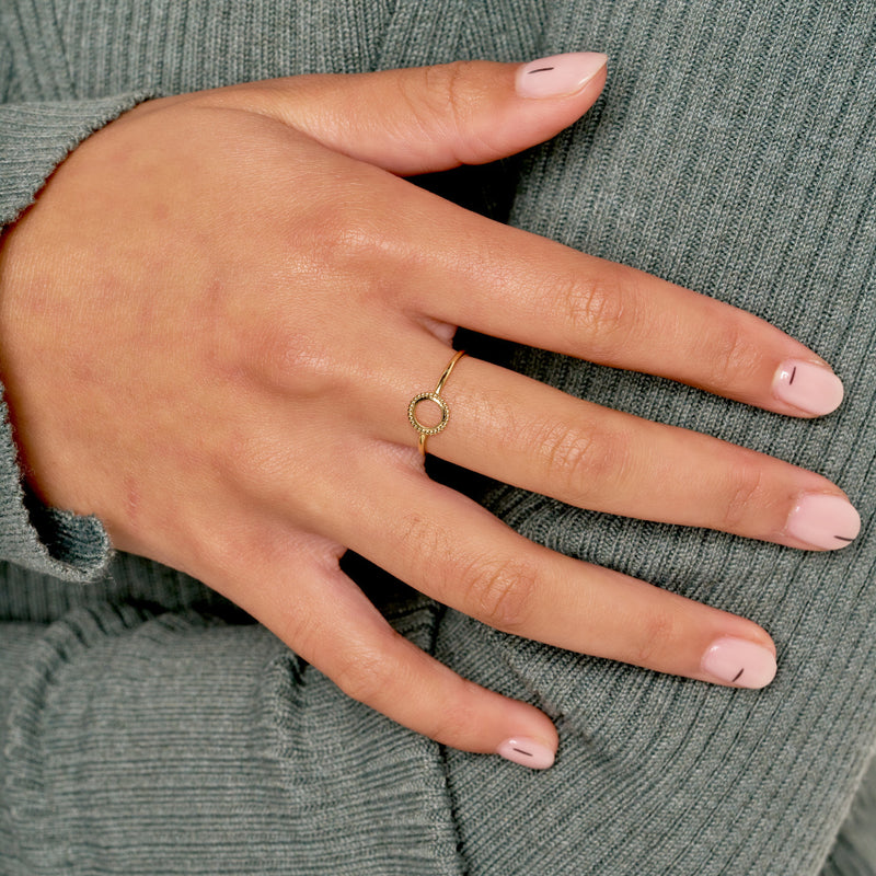 9 Carat Gold Delicate Circle Cut Out Ring