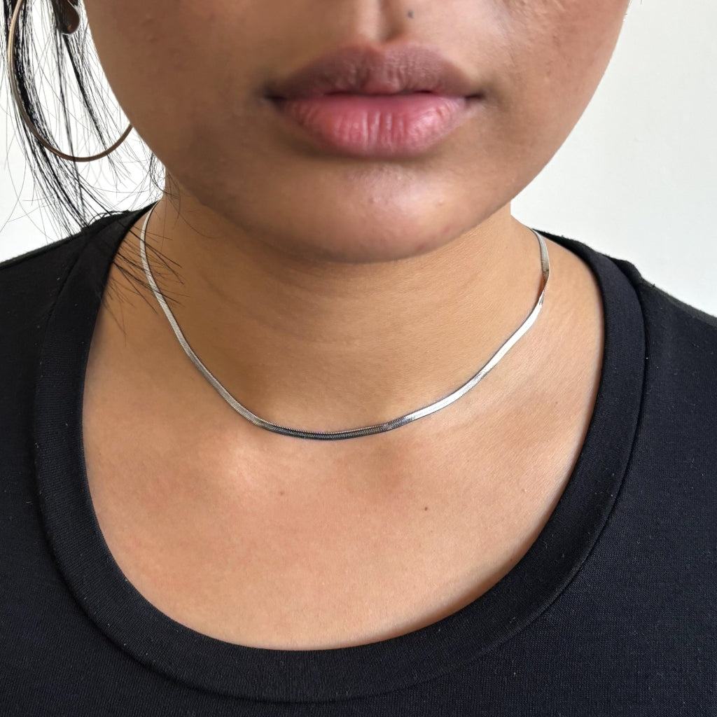 Silver Dainty Herringbone Chain Necklace | Anartxy