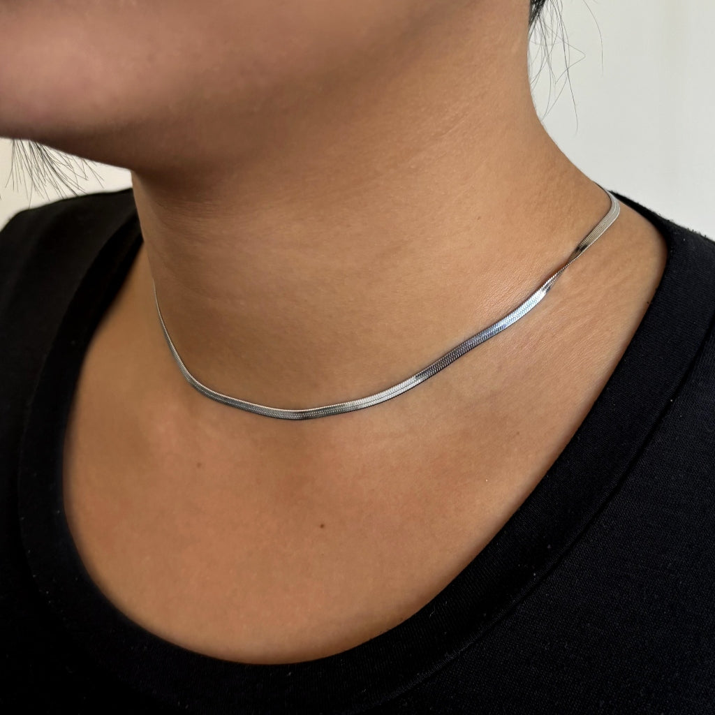 Silver Dainty Herringbone Chain Necklace | Anartxy