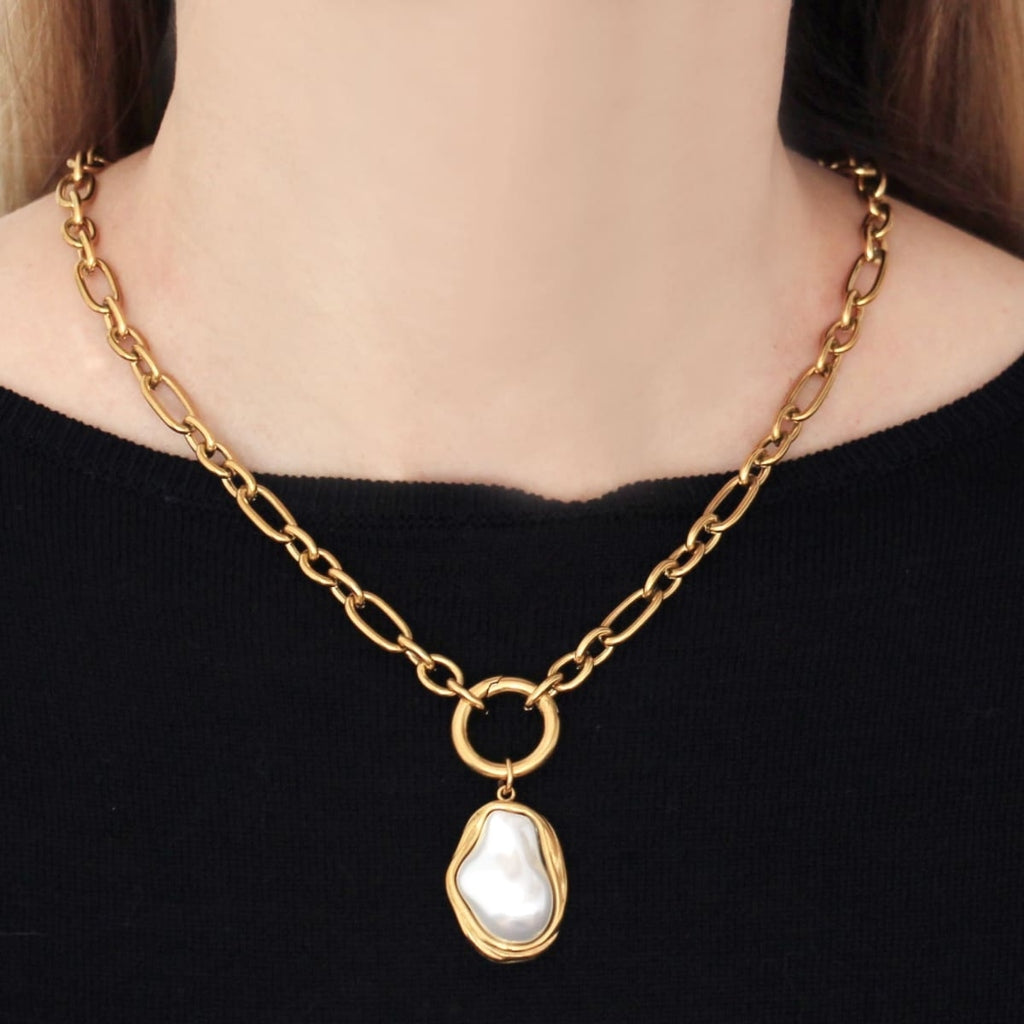 Chunky Pearl Pendant Necklace | Anartxy