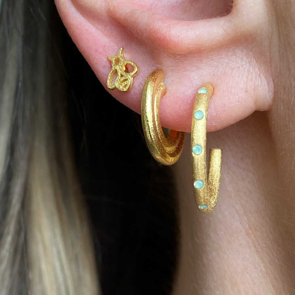 Gold Bumblebee Single Stud Earring Lulu Copenhagen