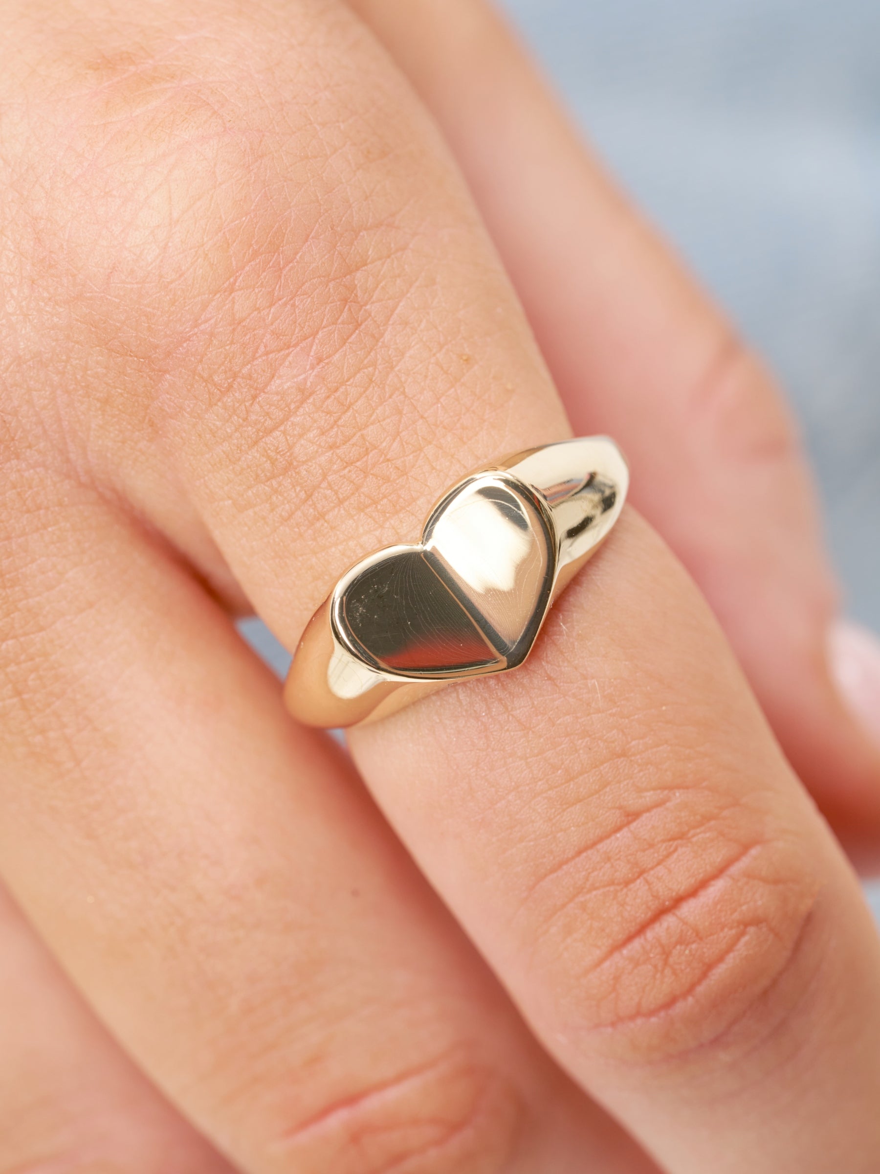 Gold Chunky Heart Signet Ring | Vika