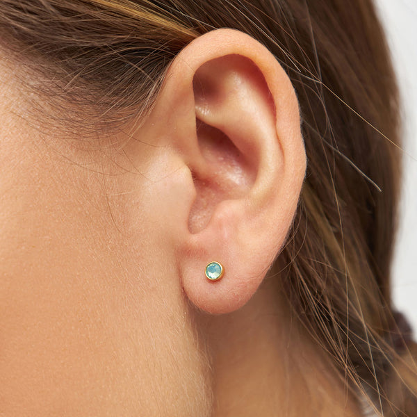 Gold Crystal Circle Single Stud Earring | Bling | Lulu Copenhagen