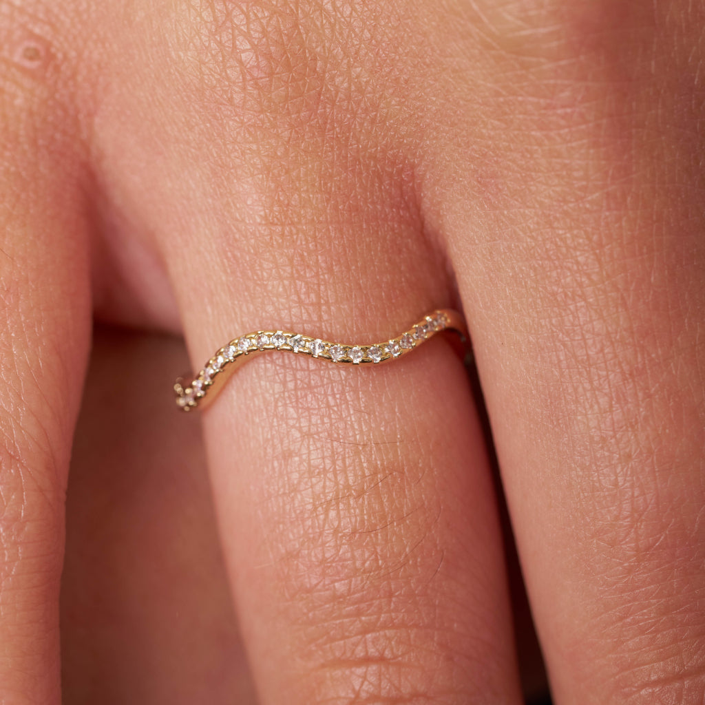 Gold Delicate Wave Ring