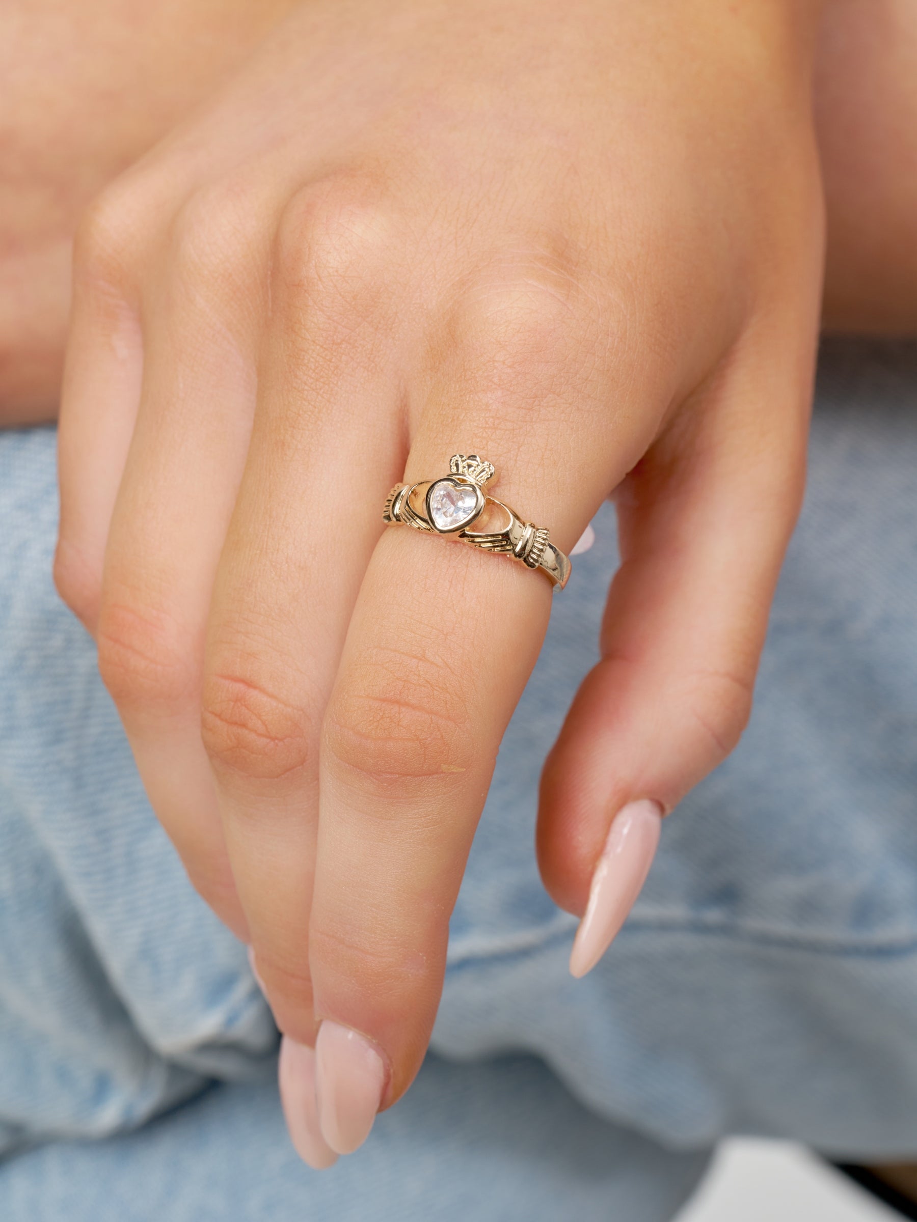 Gold Gemstone Claddagh Ring | Riona