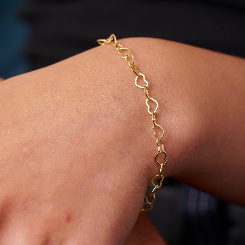 Gold Loveheart Chain Bracelet