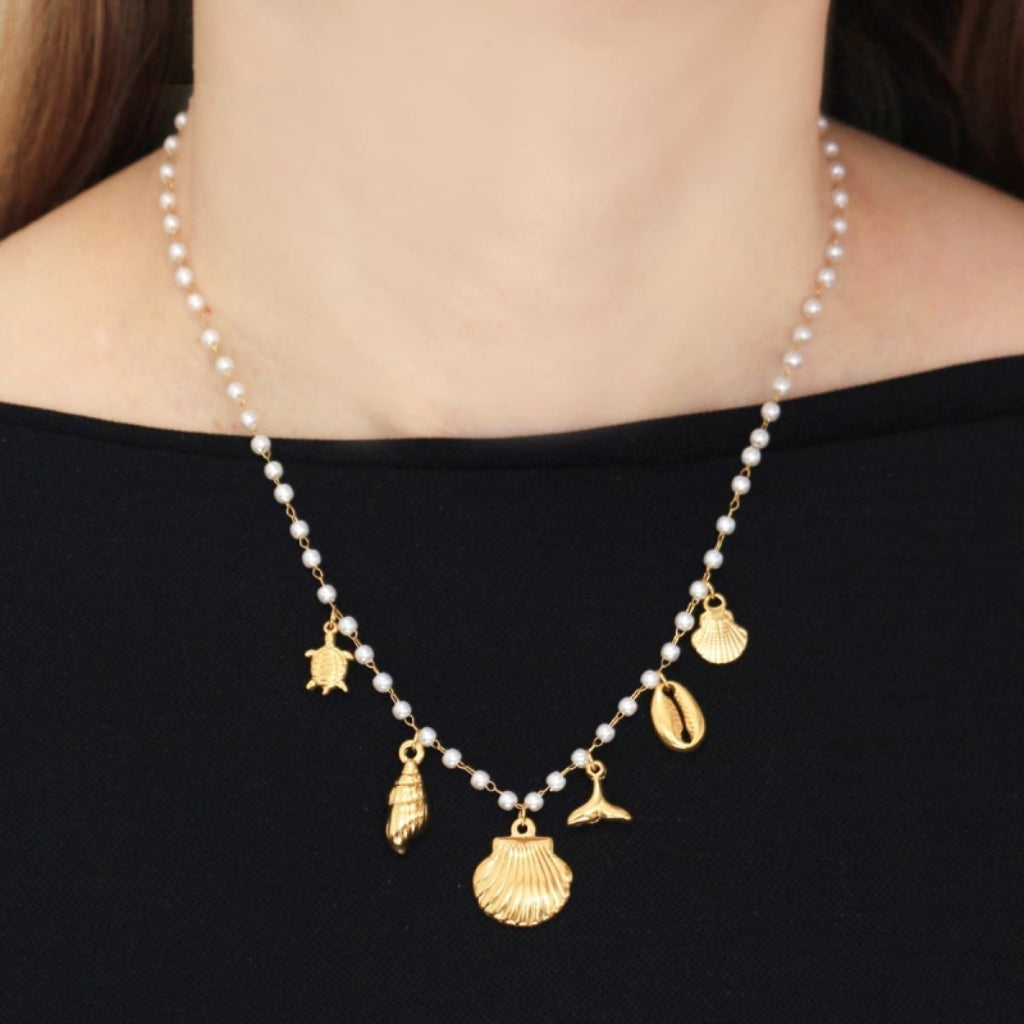 Gold Ocean Charm Pearl Necklace | Anartxy