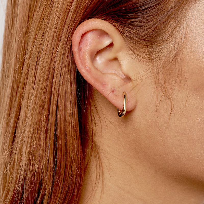 Gold Oval Huggie Hoop Earrings | Sata