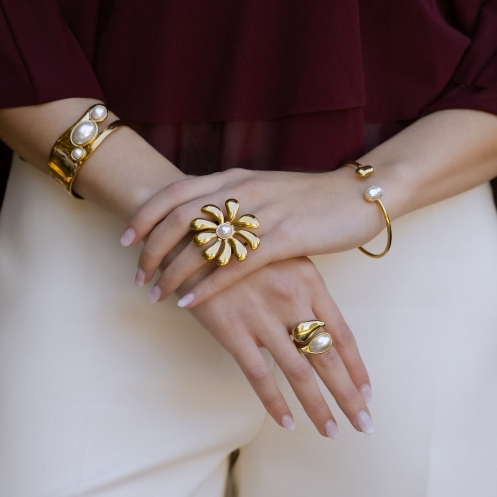 Gold Pearl Split Ring | Anartxy