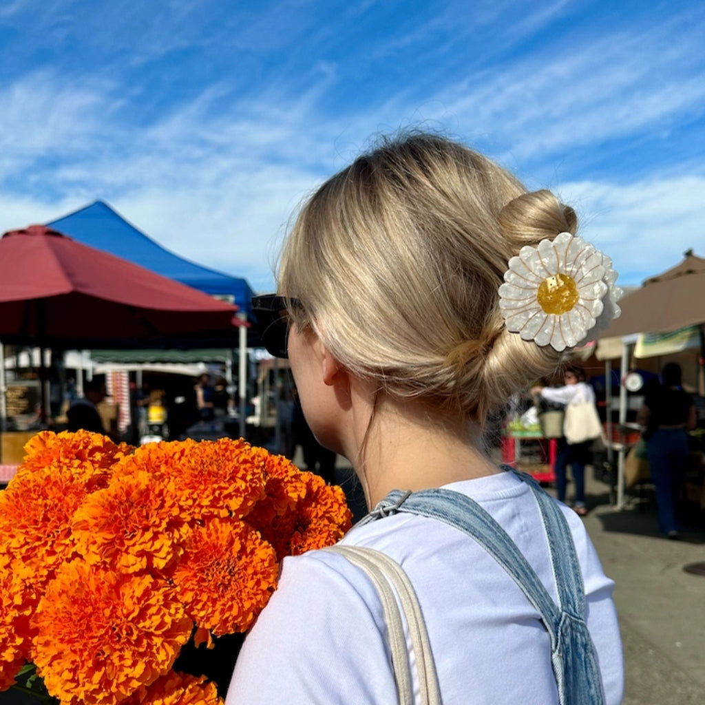 Hand-Painted Claw Hair Clip | Daisy | Solar Eclipse