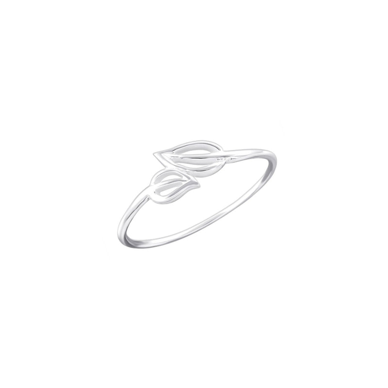 Perri Silver Delicate Leaf Ring