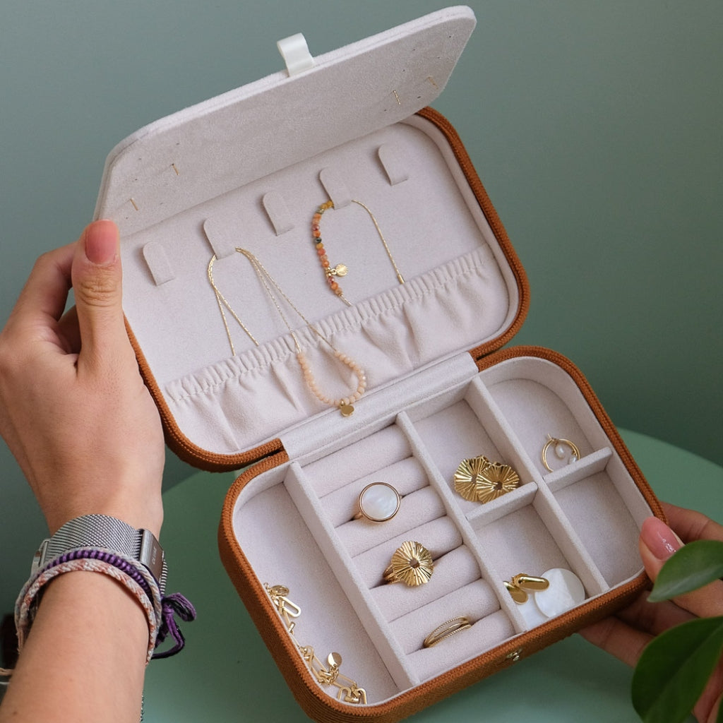 Rectangle Travel Jewellery Box | Brigitte | Corduroy | Maison Scarlett