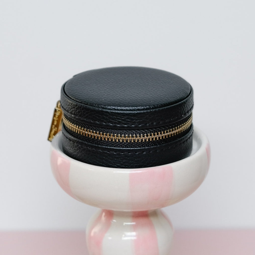 Round Travel Jewellery Case | Yvonne | Faux Leather | Maison Scarlett