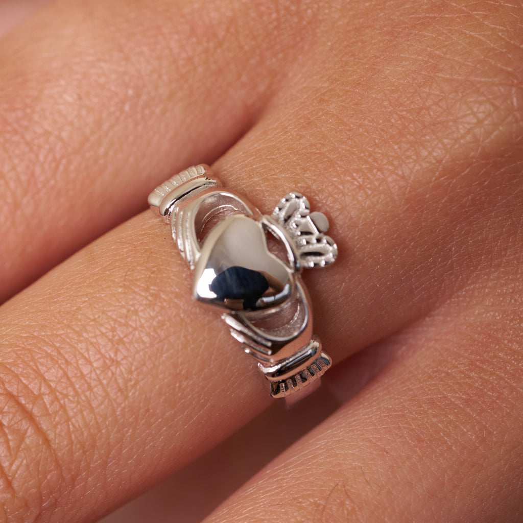 Silver Chunky Claddagh Ring