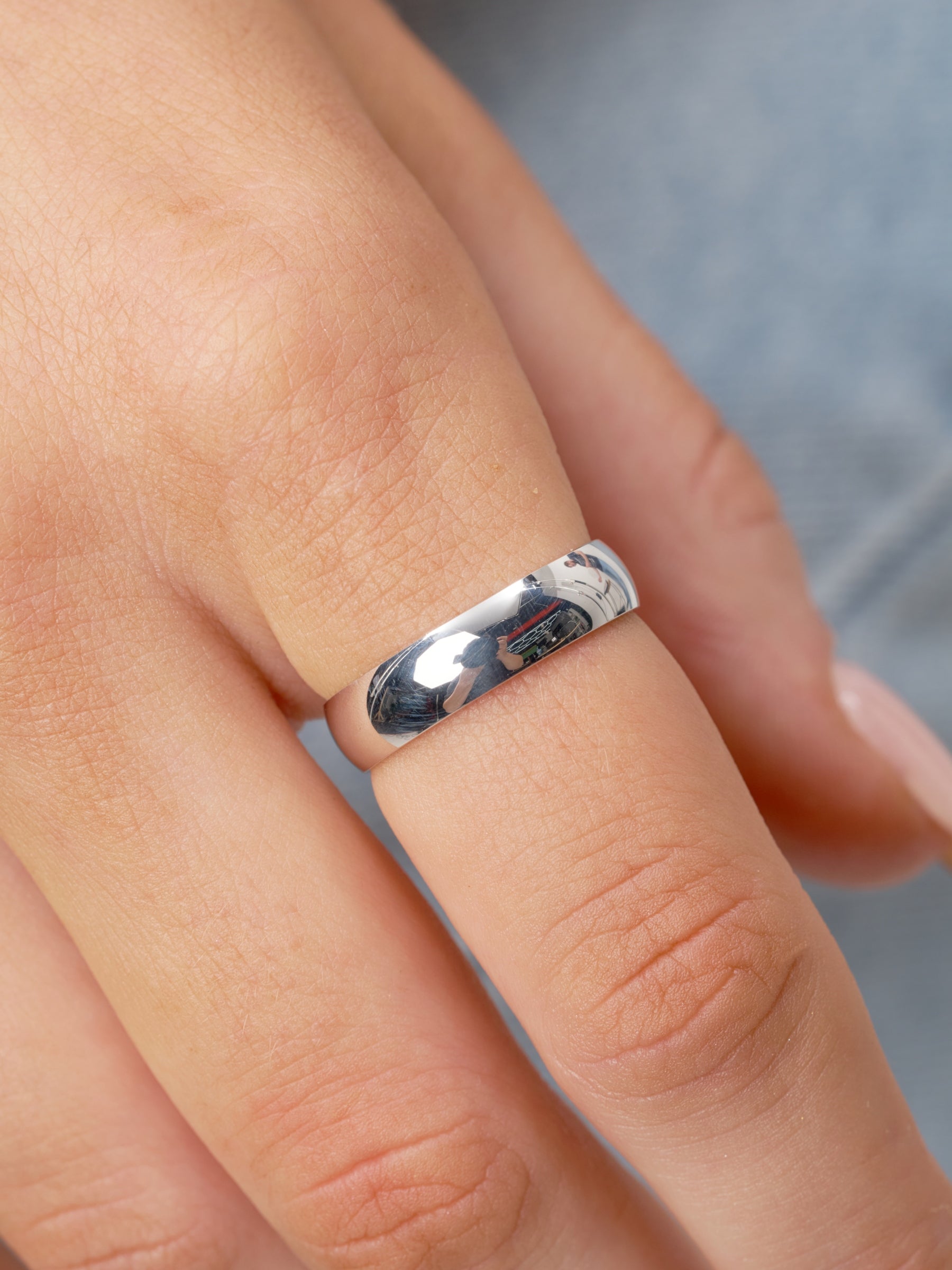 Silver Classic Band Ring | Laxos
