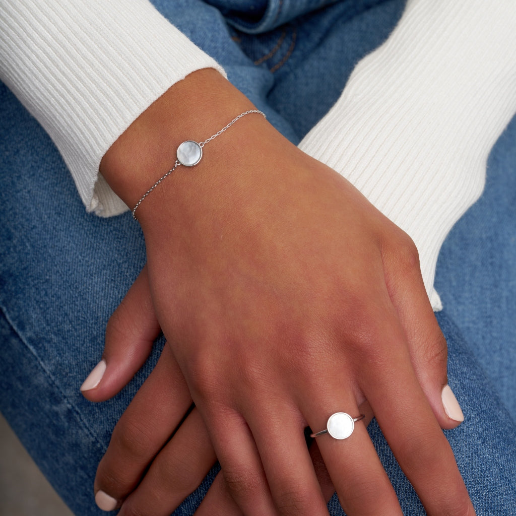 Silver Mother Of Pearl Circle Bracelet | Onda