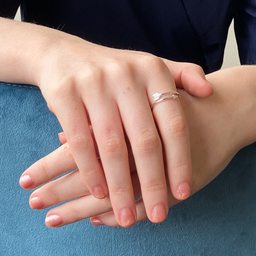 Spili Silver Delicate Arrow Ring