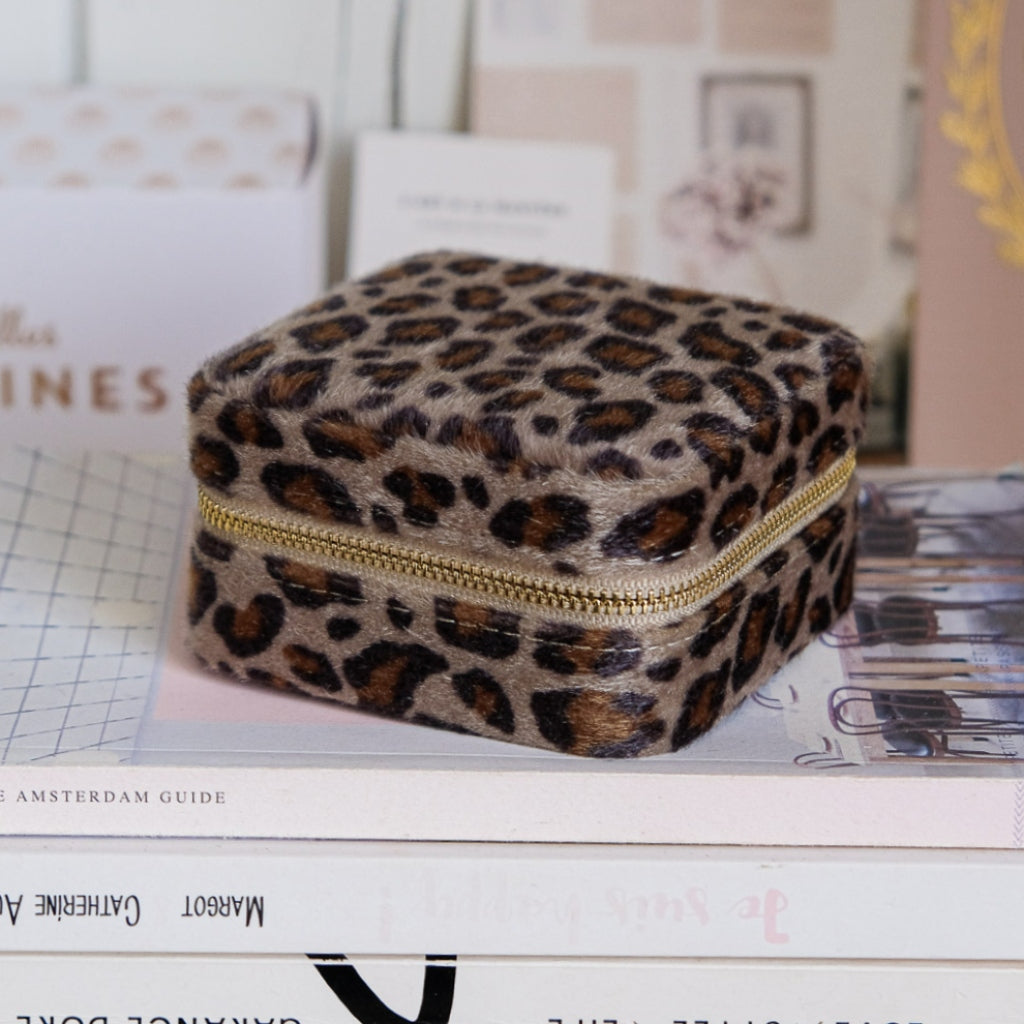 Square Jewellery Case | Corinne | Leopard | Maison Scarlett