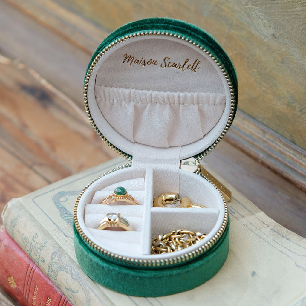 Round Travel Jewellery Case | Yvonne | Maison Scarlett