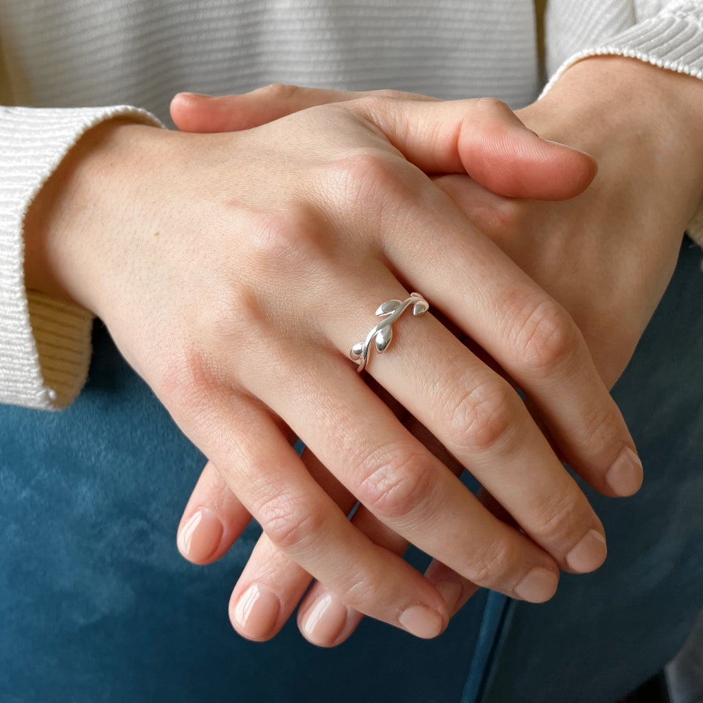 Demi Silver Leaf Ring