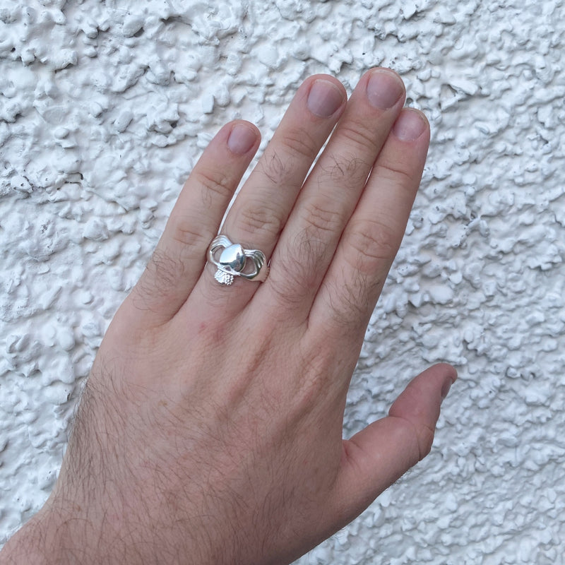 Styra Silver Chunky Claddagh Ring