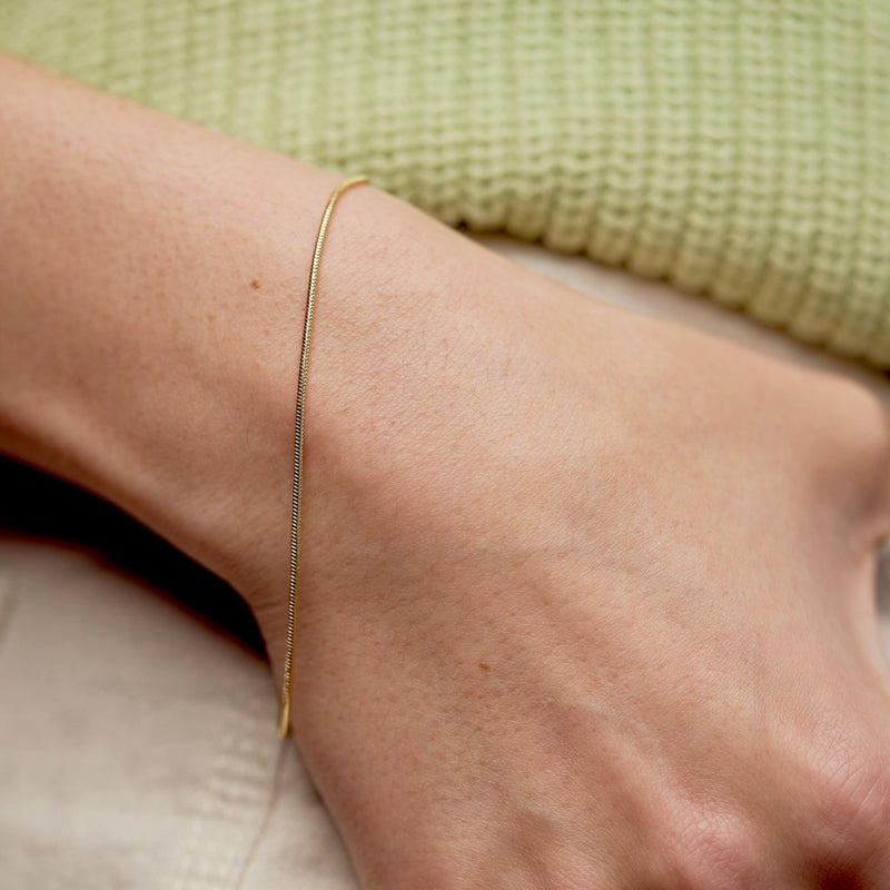 Valles Gold Delicate Snake Bracelet